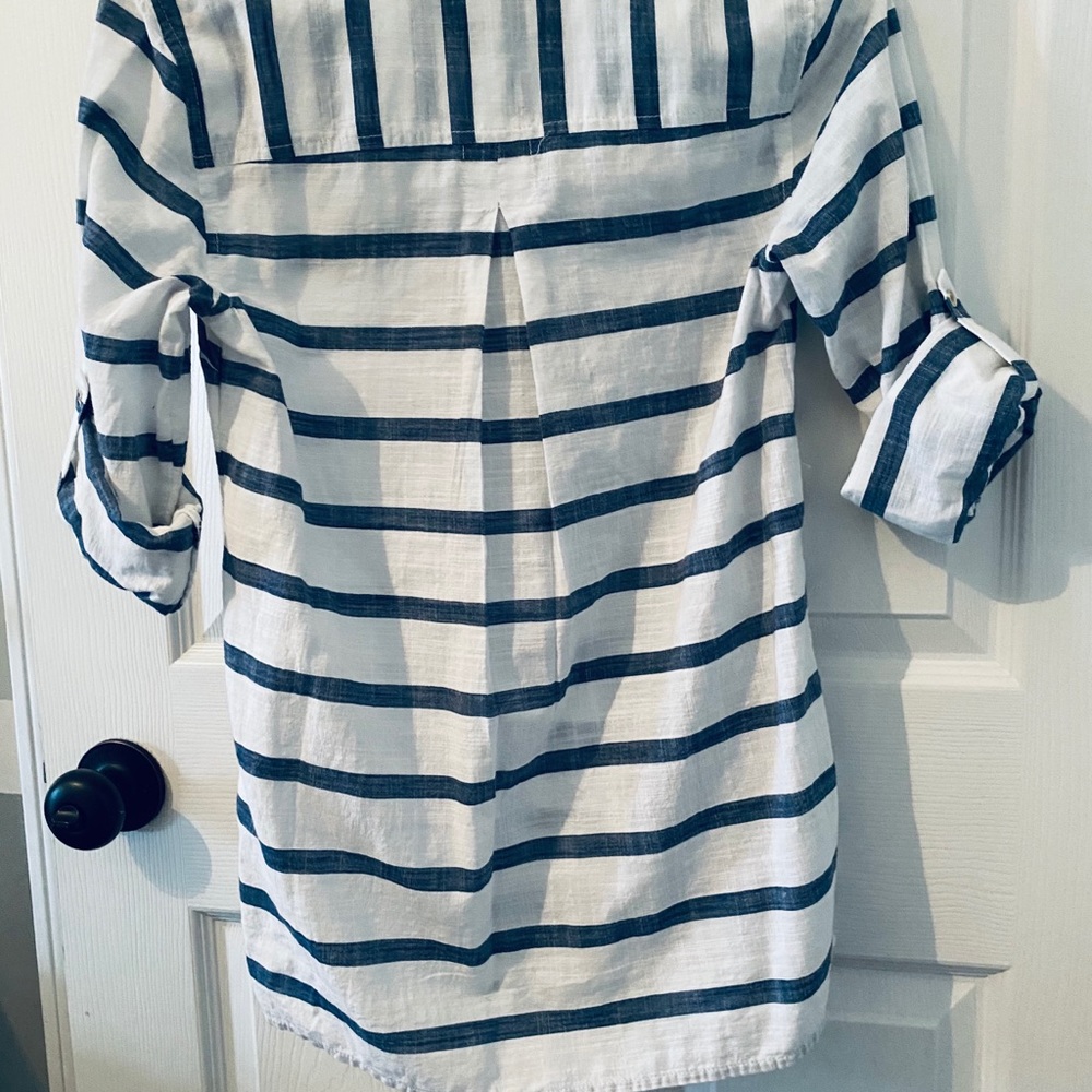women’s Tommy Hilfiger long sleeve shirt